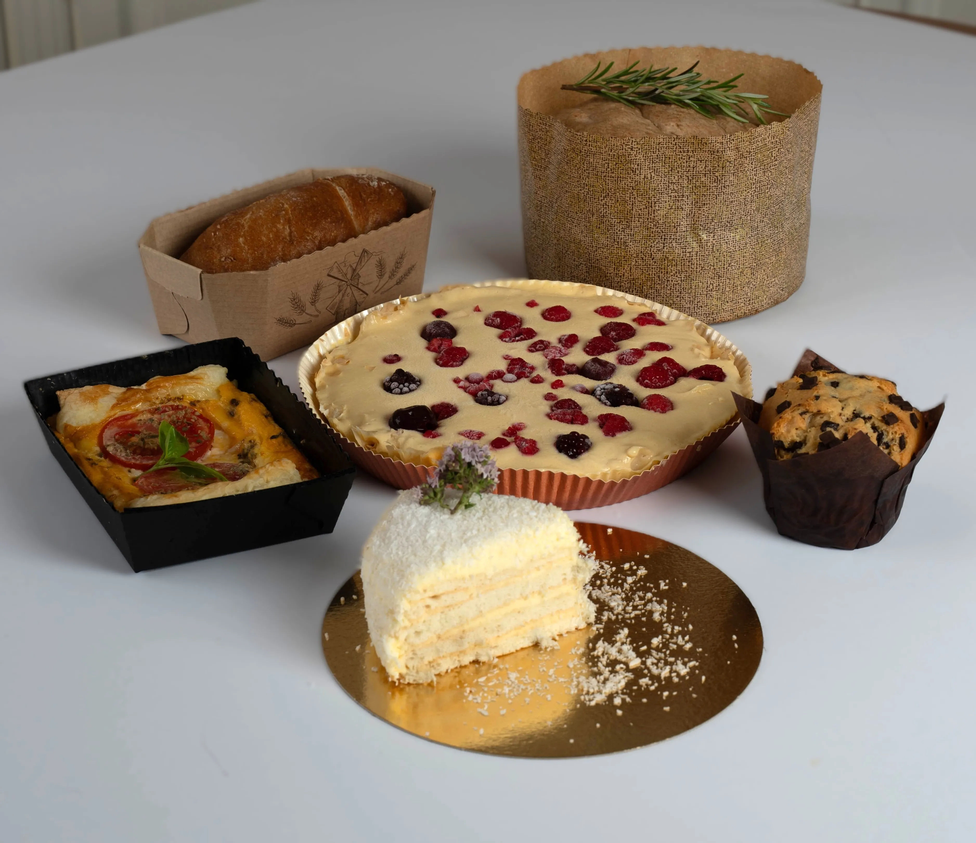 Baking moulds — oven-safe paper moulds for cakes and muffins